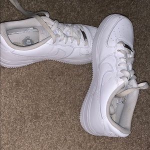 White Airforce 1s (GS)